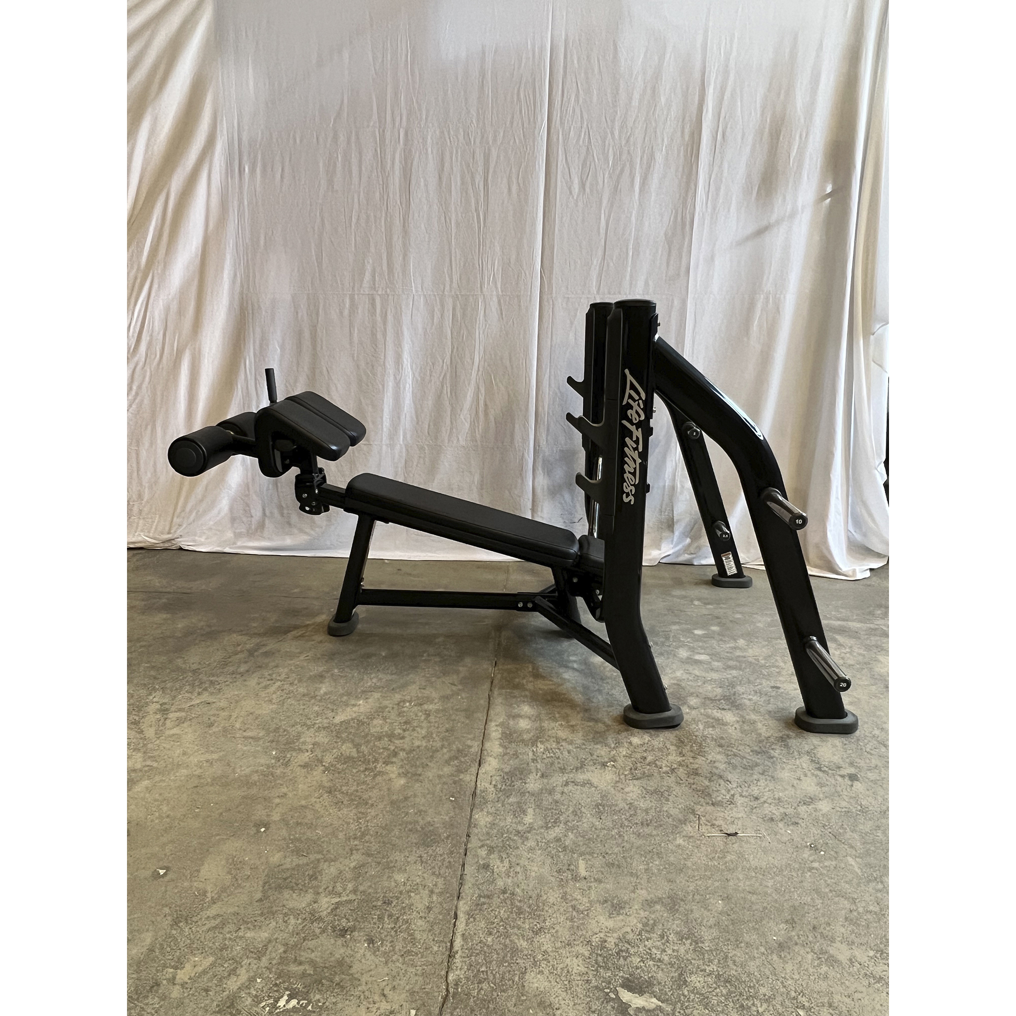 Life Fitness Signature Olympisk Decline Bænkpres M  Opbevaring   Brugt